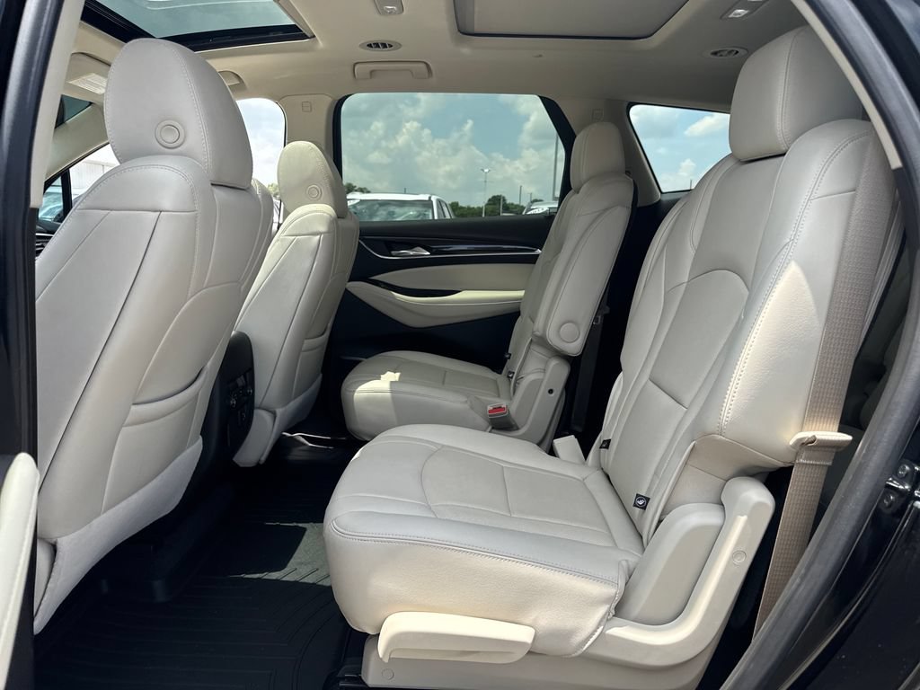 Used 2023 Buick Enclave Essence w/ Experience Buick Package FWD image 13