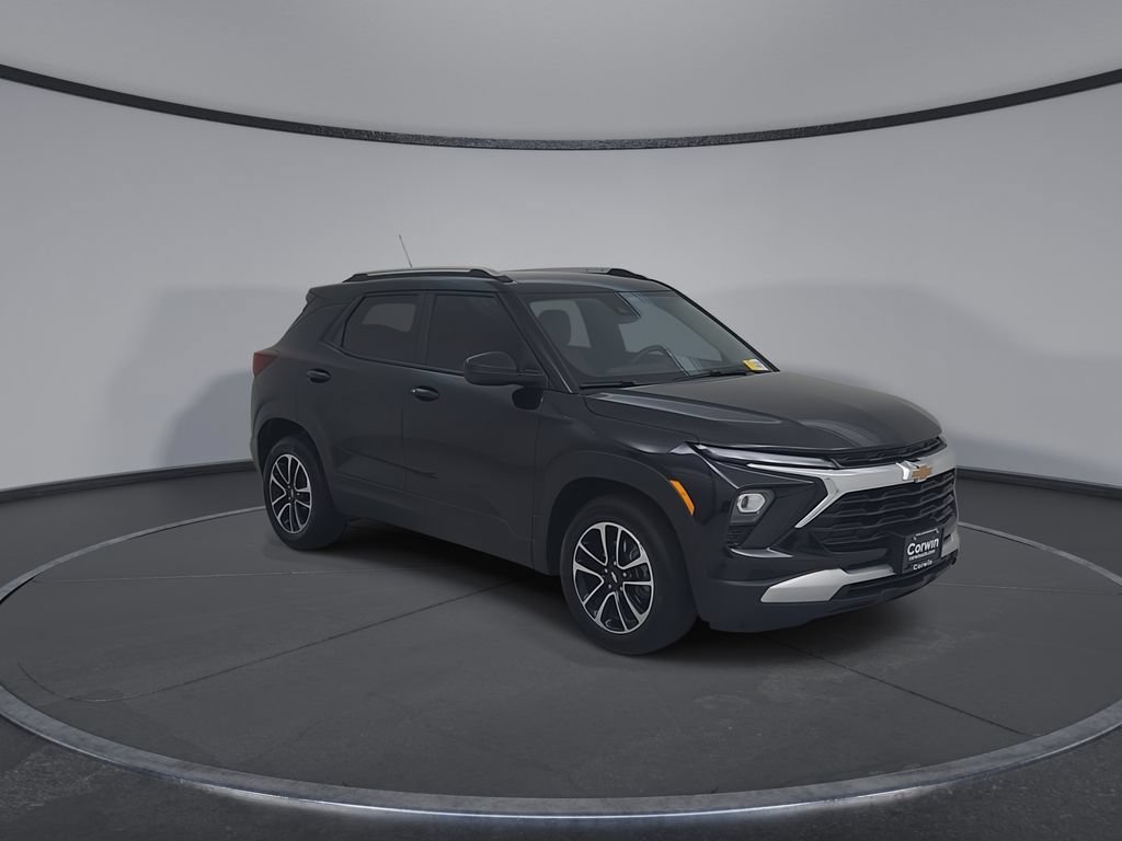 Used 2025 Chevrolet TrailBlazer LT w/ Convenience Package FWD image 3