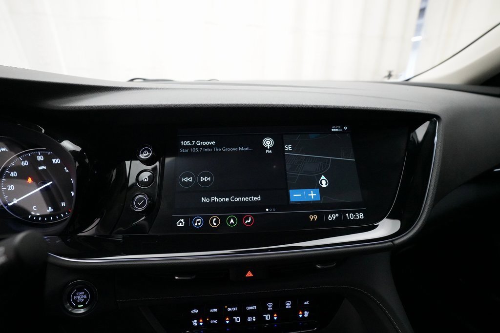 Used 2023 Buick Envision Avenir image 9