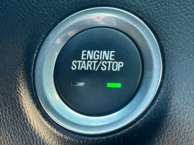 Used 2024 GMC Terrain SLE AWD/4WD image 17
