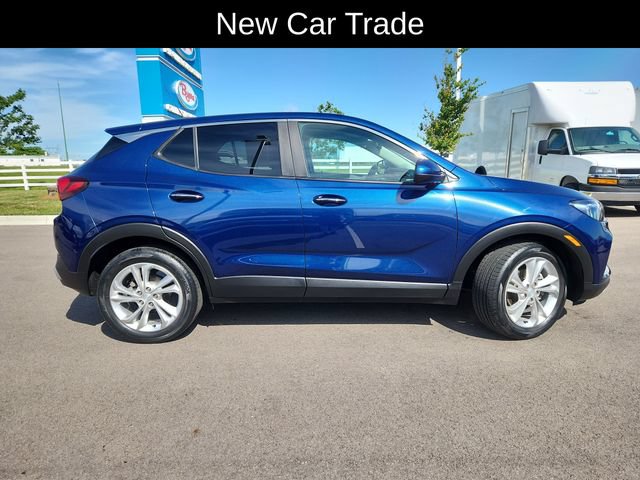 Used 2022 Buick Encore GX Preferred w/ Cold Weather Comfort Package FWD image 11