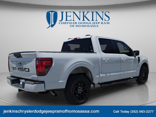 Used 2026 Ford F150 XLT w/ XLT Black Appearance Package RWD image 4