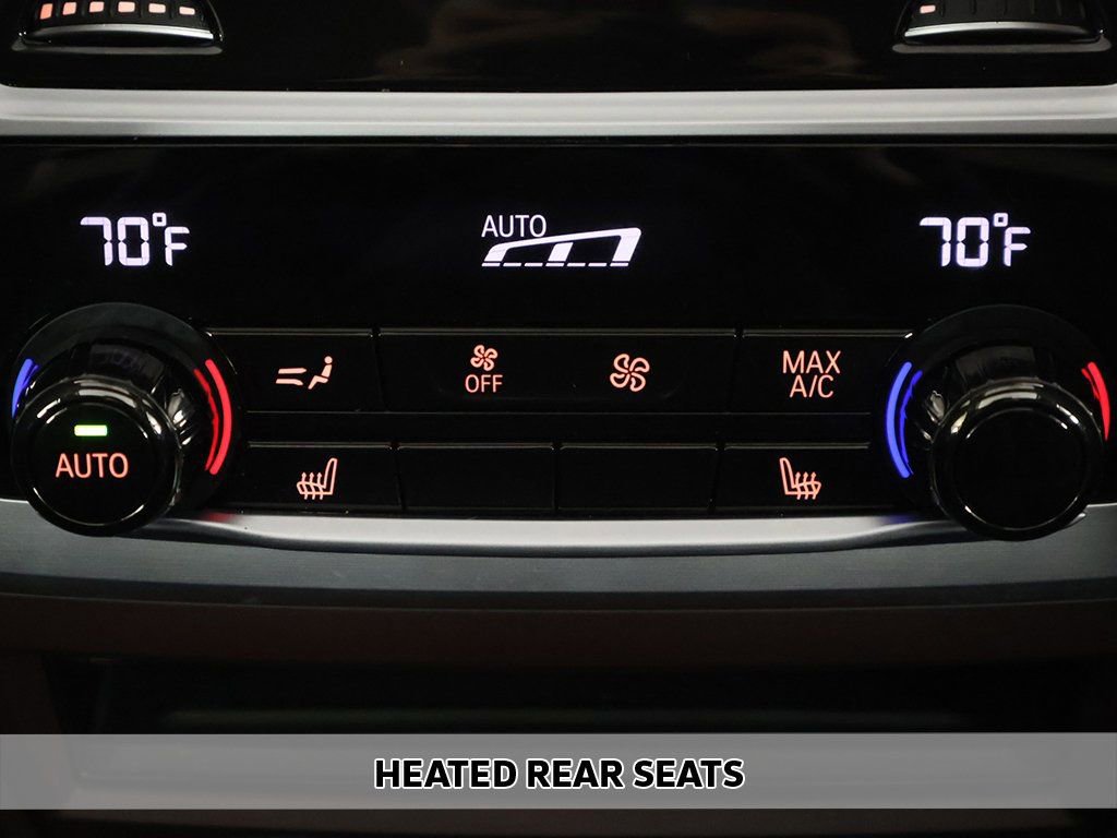 Used 2021 BMW 740i xDrive w/ Premium Package image 11