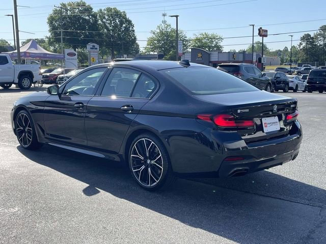 Used 2022 BMW 530i w/ M Sport Package image 4