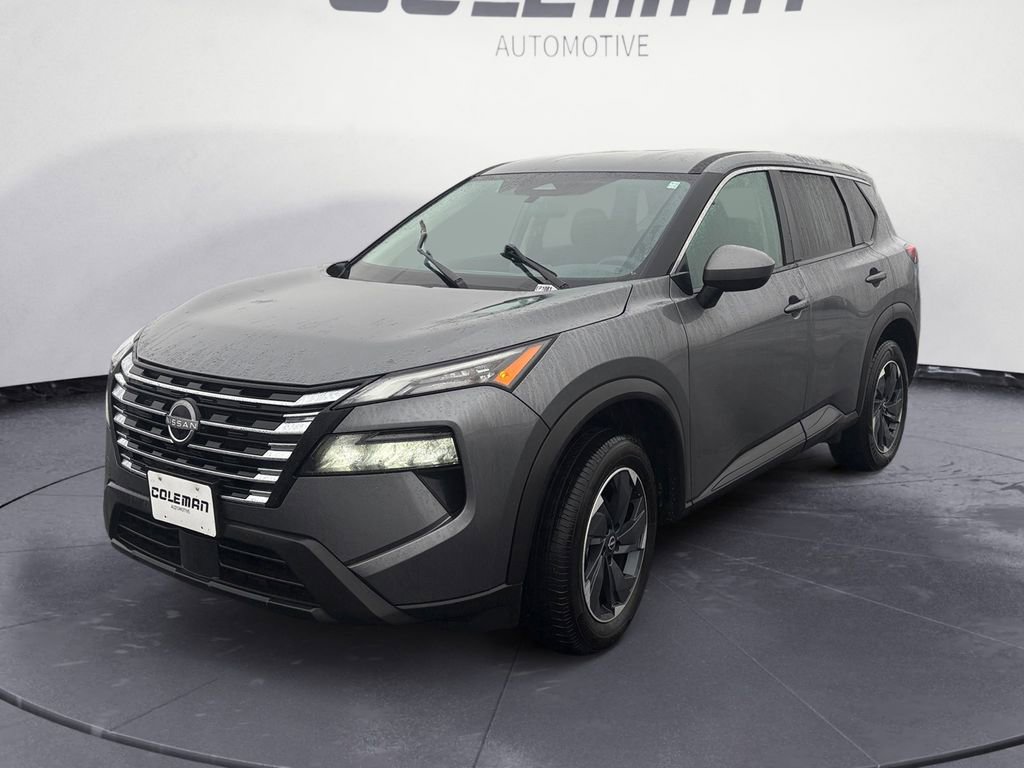 Used 2024 Nissan Rogue SV image 1