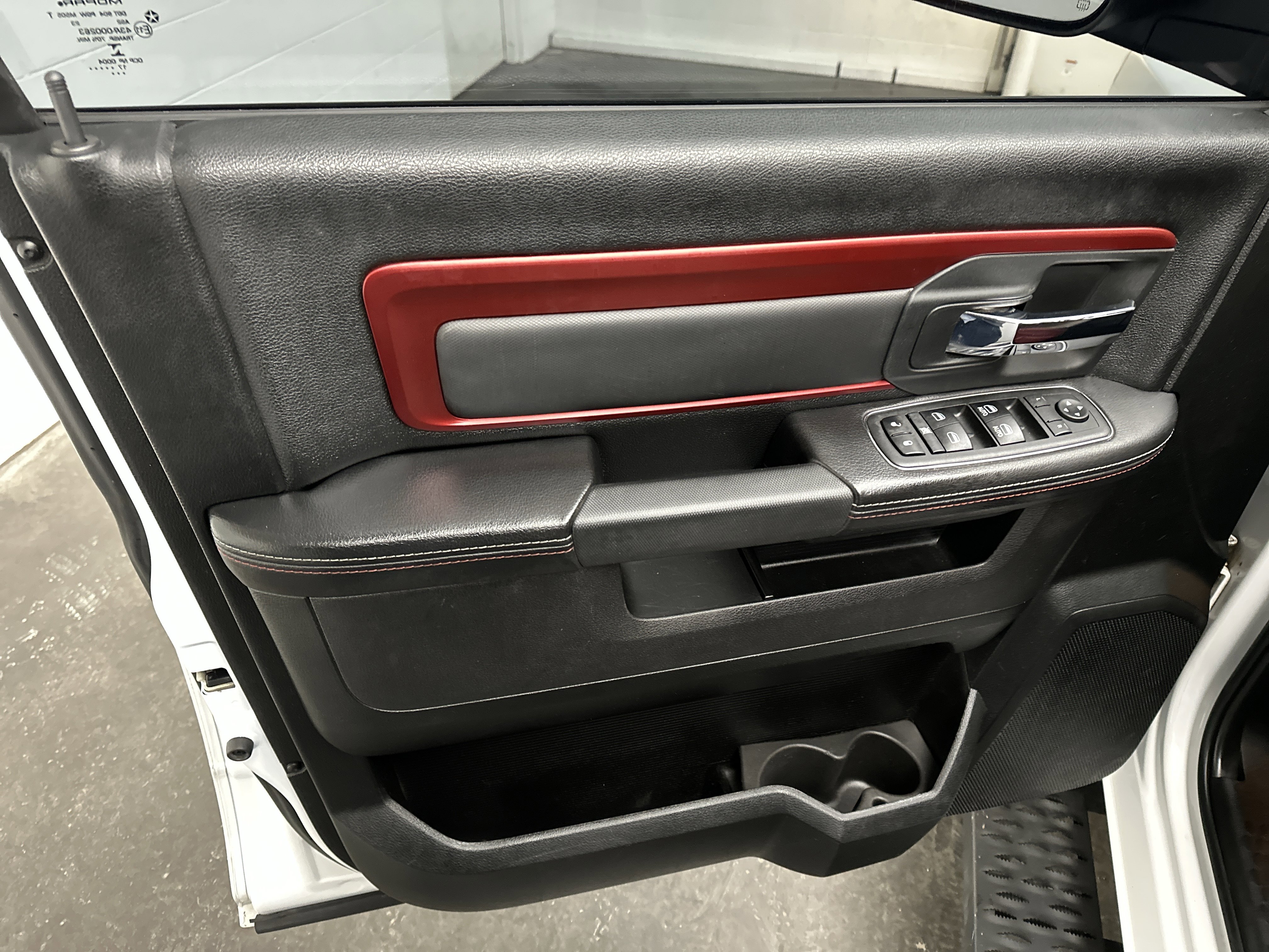 Used 2018 RAM 1500 Rebel w/ Luxury Group image 21