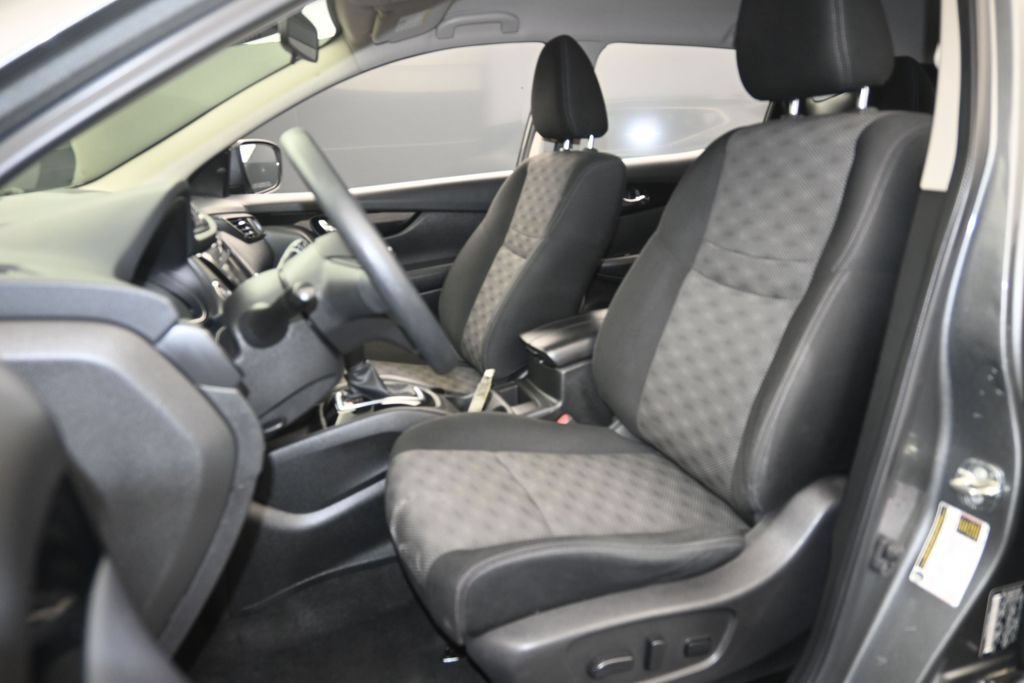 Used 2019 Nissan Rogue Sport SV AWD/4WD image 22