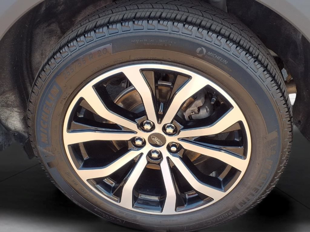 Used 2023 Ford Explorer ST-Line w/ Class IV Trailer Tow Package AWD/4WD image 8