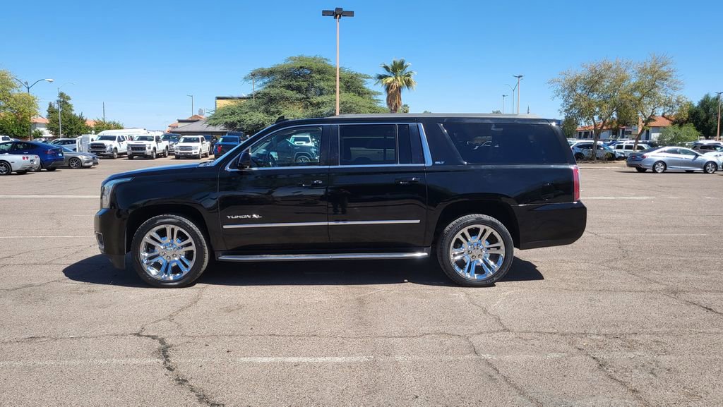 Used 2019 GMC Yukon XL SLT w/ Premium Edition image 5