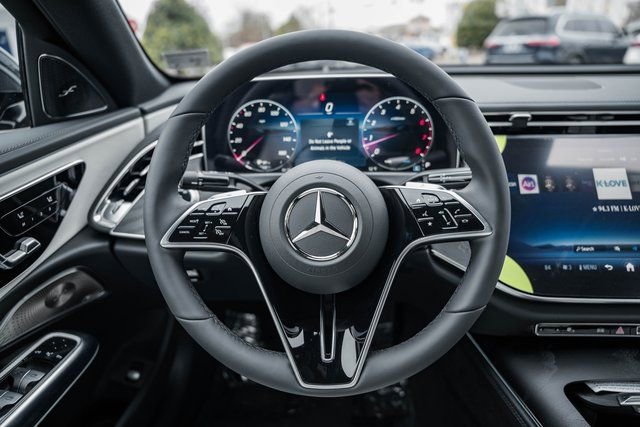 New 2026 Mercedes-Benz E 350 4MATIC Sedan image 30