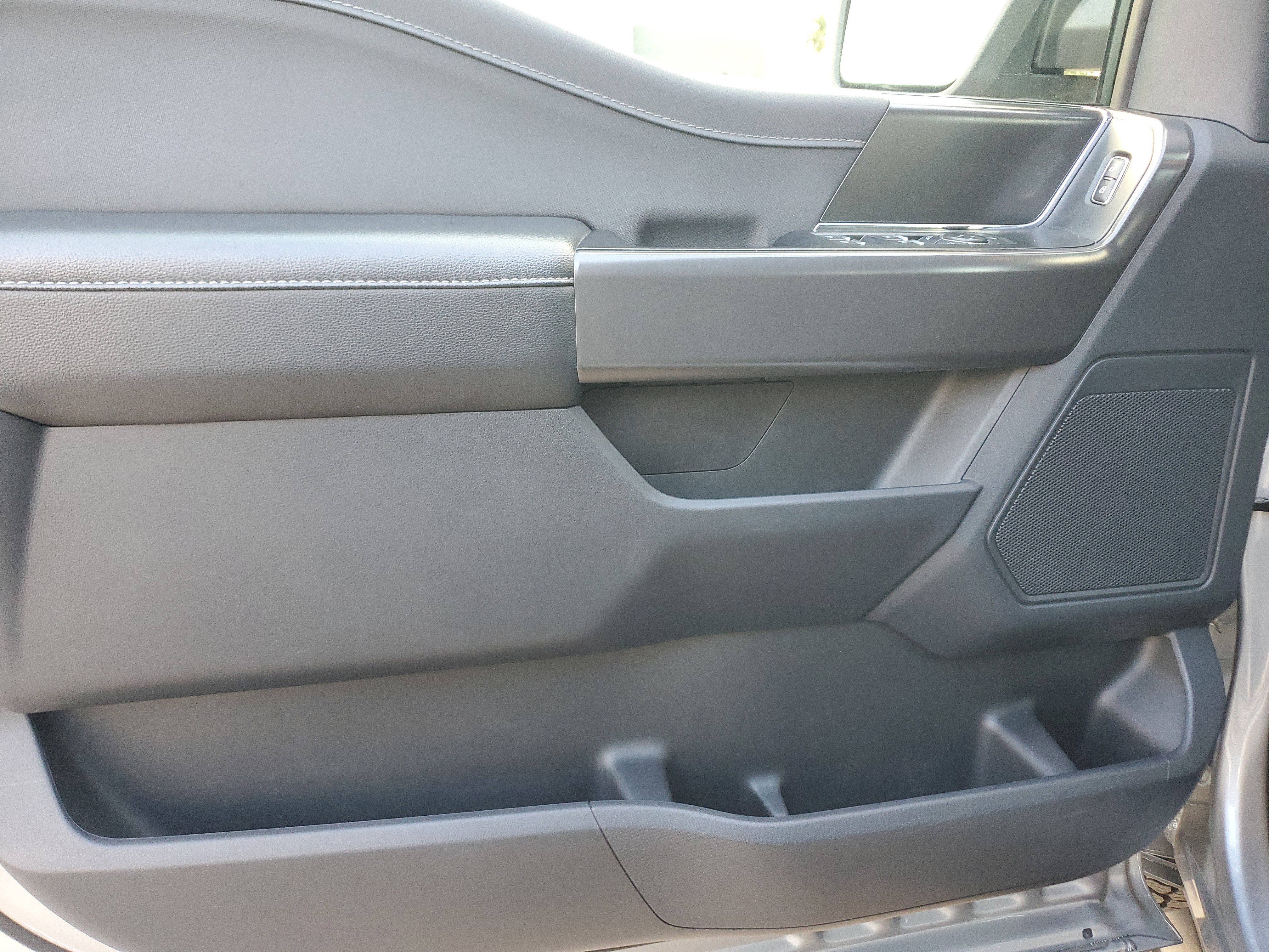 Used 2024 Ford F150 XLT w/ XLT Black Appearance Package image 20