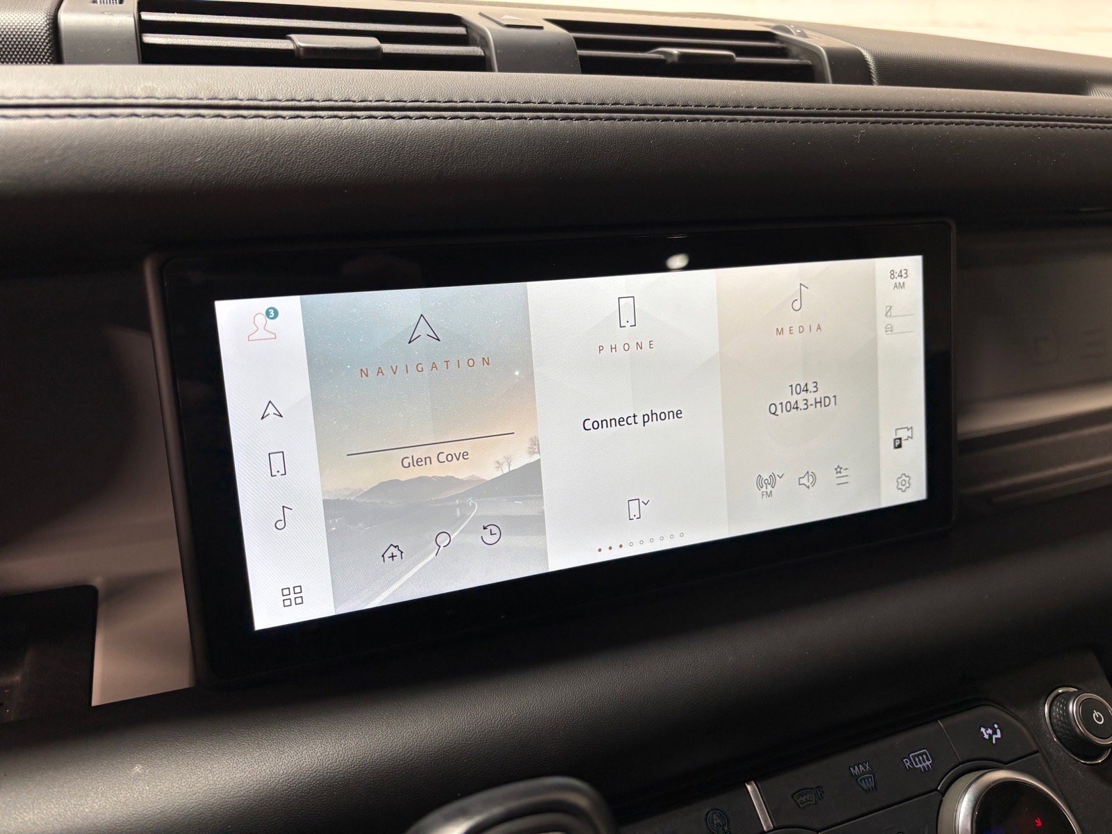 Used 2023 Land Rover Defender 110 X-Dynamic SE image 16