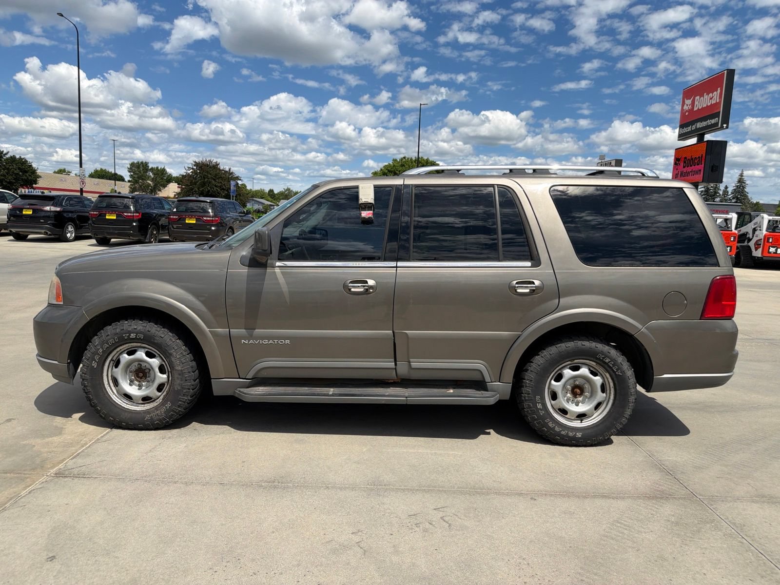 Used 2003 Lincoln Navigator Luxury AWD/4WD image 5