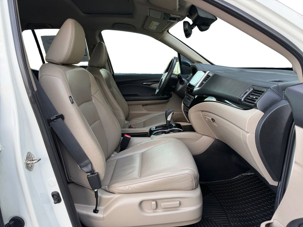 Used 2019 Honda Ridgeline RTL-E image 17