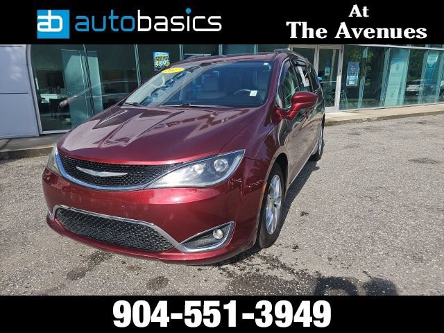 Used 2017 Chrysler Pacifica Touring-L w/ Tire & Wheel Group