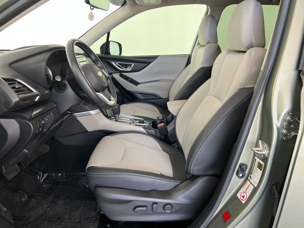 Used 2019 Subaru Forester Premium AWD/4WD image 11