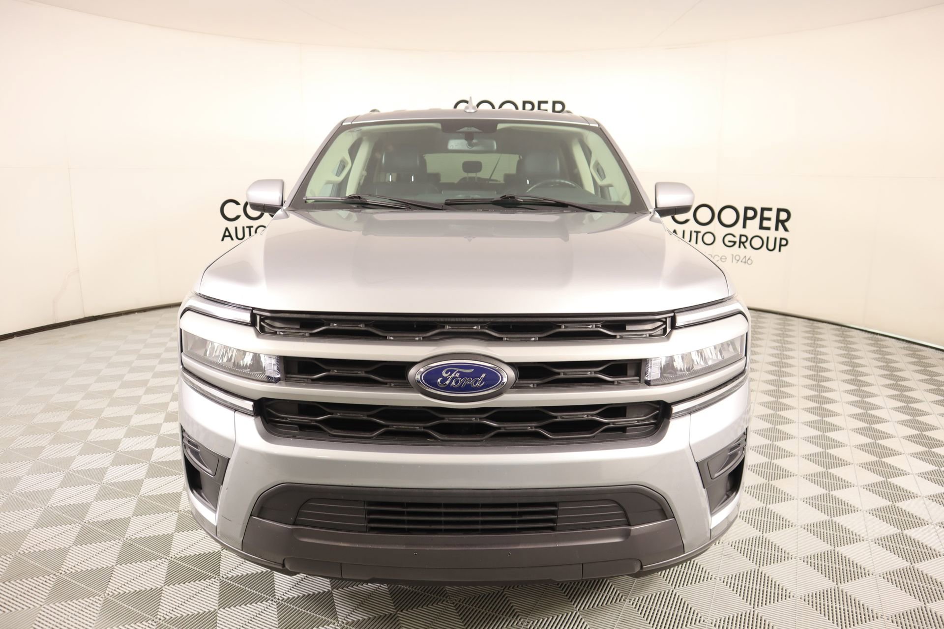 Used 2024 Ford Expedition Max XLT AWD/4WD image 10