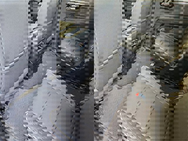 New 2025 Chevrolet Suburban Premier image 23