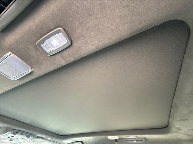 Used 2025 Cadillac Escalade V image 19