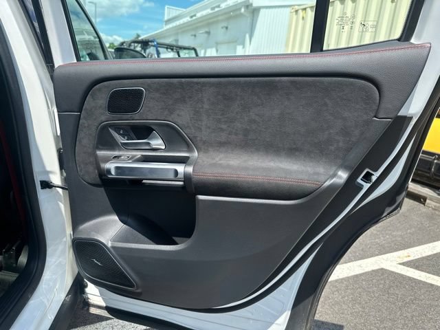 Used 2025 Mercedes-Benz GLB 35 AMG 4MATIC image 13