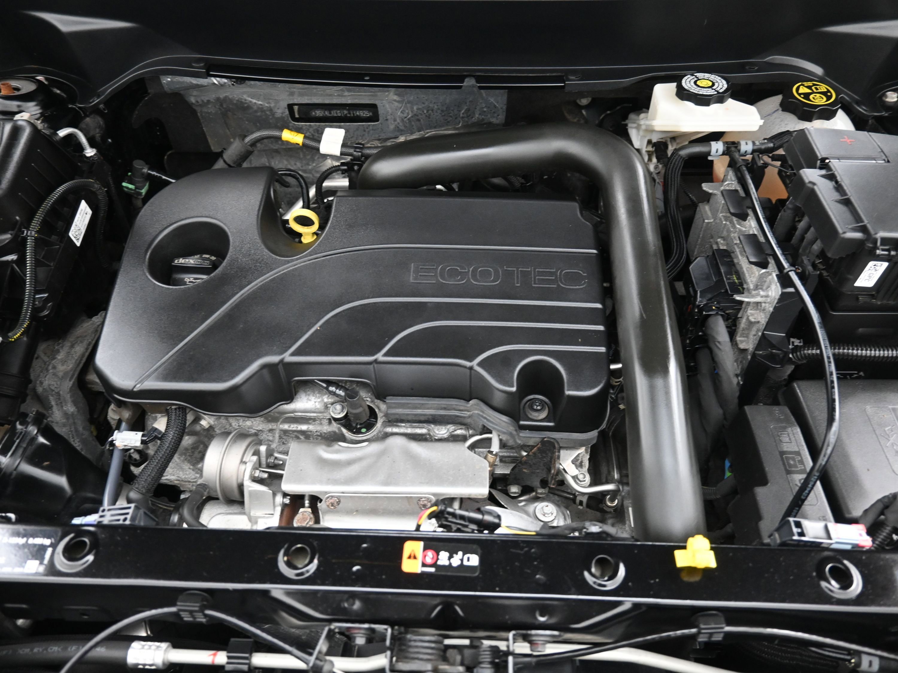 Used 2023 GMC Terrain Denali w/ Black Diamond Edition image 34