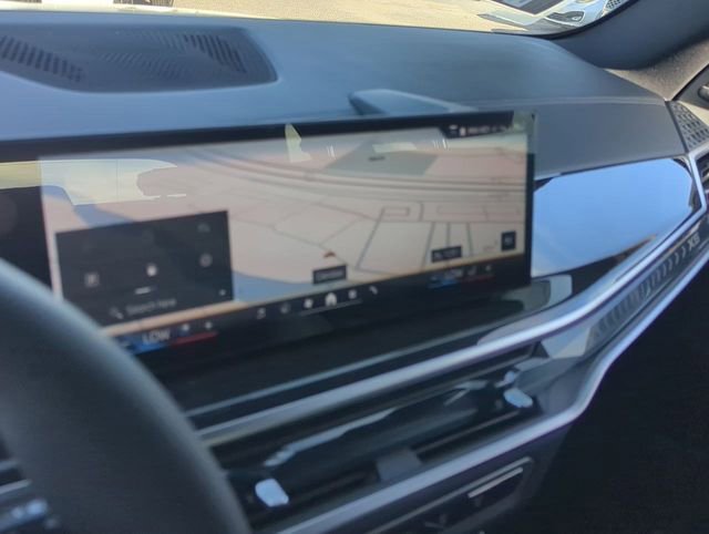 New 2026 BMW X5 xDrive40i w/ Executive Package image 19