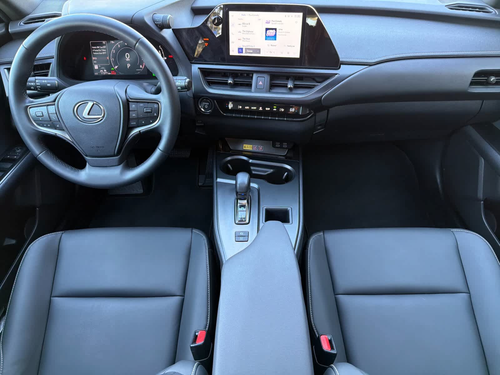 Certified 2025 Lexus UX 300h FWD w/ Accessory Package (Z2) image 3