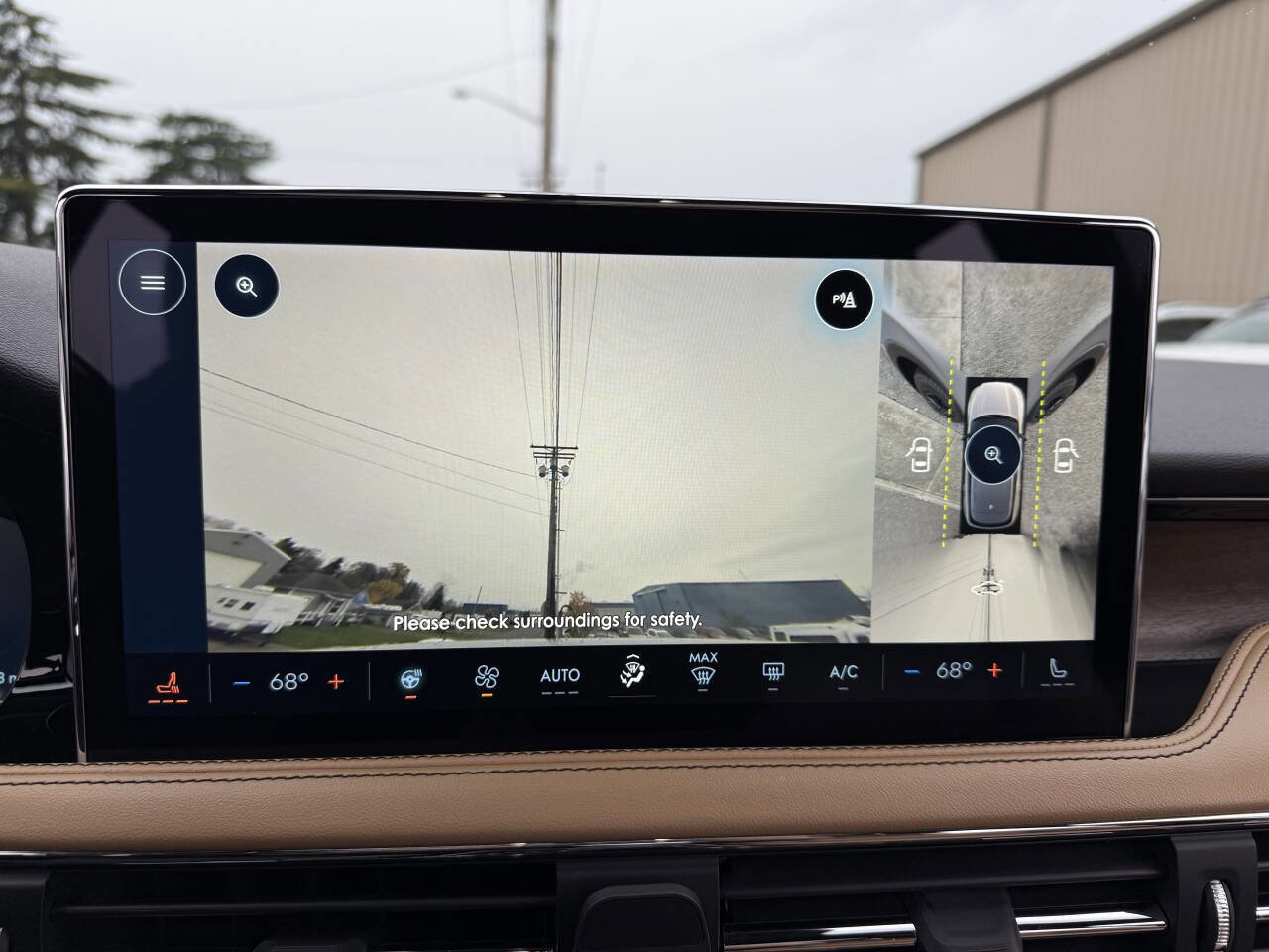 Used 2023 Lincoln Corsair Reserve w/ Equipment Group 202A FWD image 12