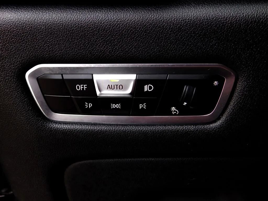 Used 2022 BMW X5 xDrive40i image 32