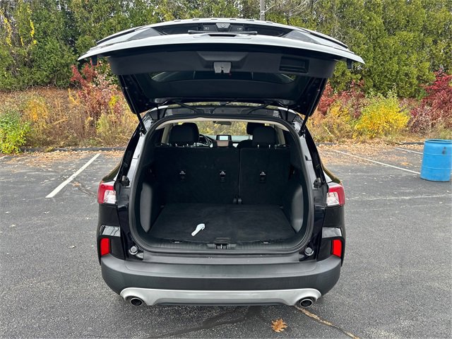 Certified 2020 Ford Escape SE image 11