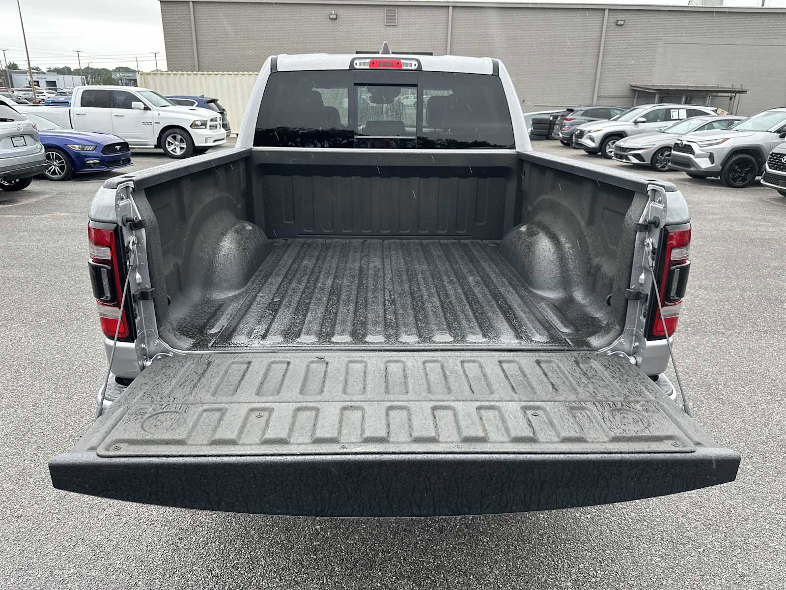 Used 2023 RAM 1500 Laramie AWD/4WD image 24
