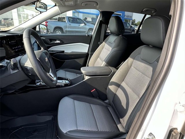 New 2025 Chevrolet Trax LT w/ Driver Confidence Package image 17