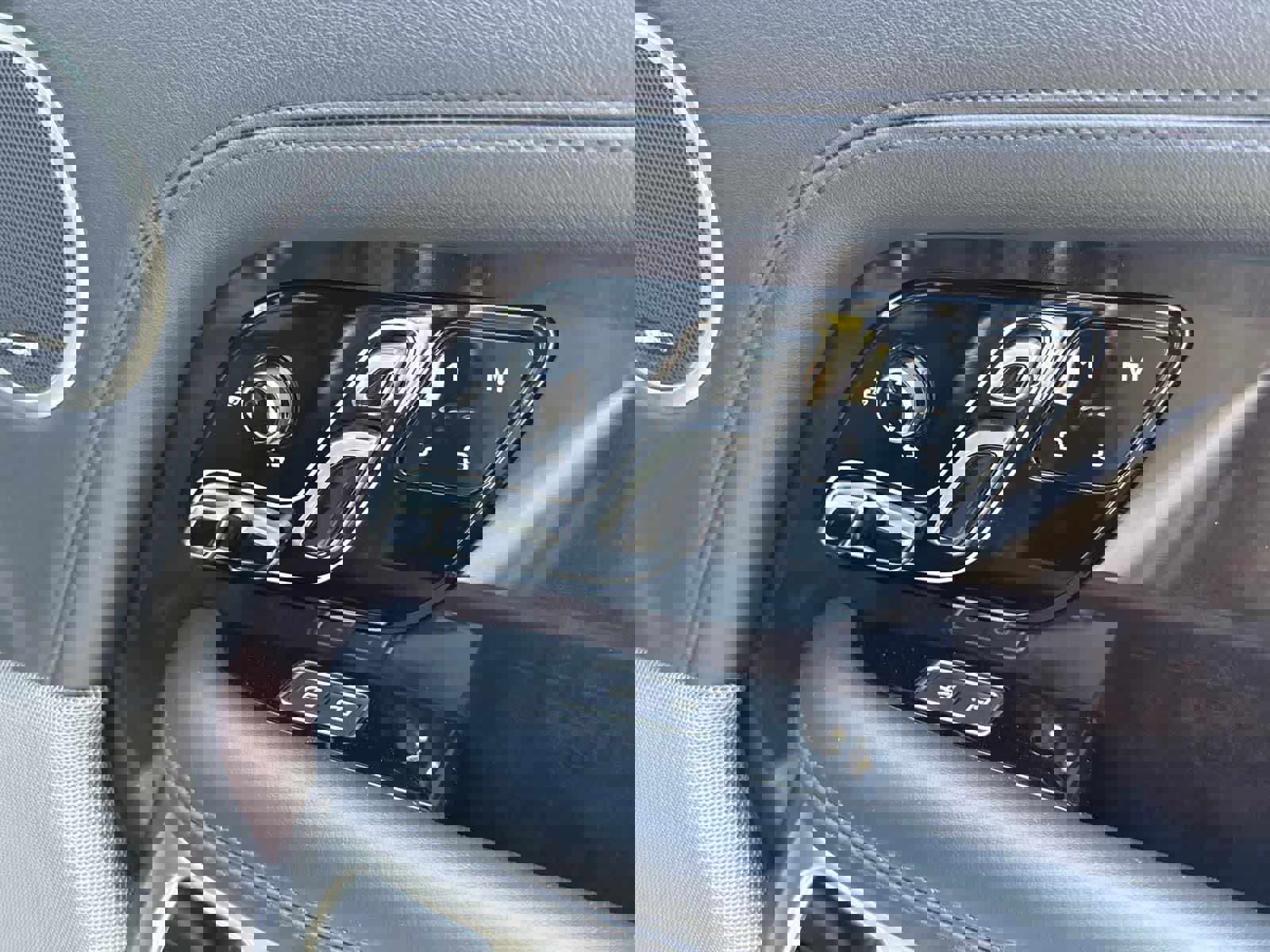 Used 2022 Land Rover Range Rover Westminster Edition image 40