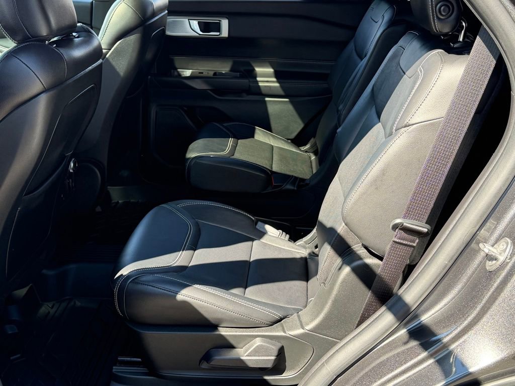 Used 2020 Ford Explorer ST w/ ST Street Pack image 20