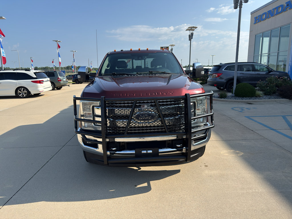 Used 2017 Ford F350 Lariat w/ Lariat Ultimate Package AWD/4WD video 1
