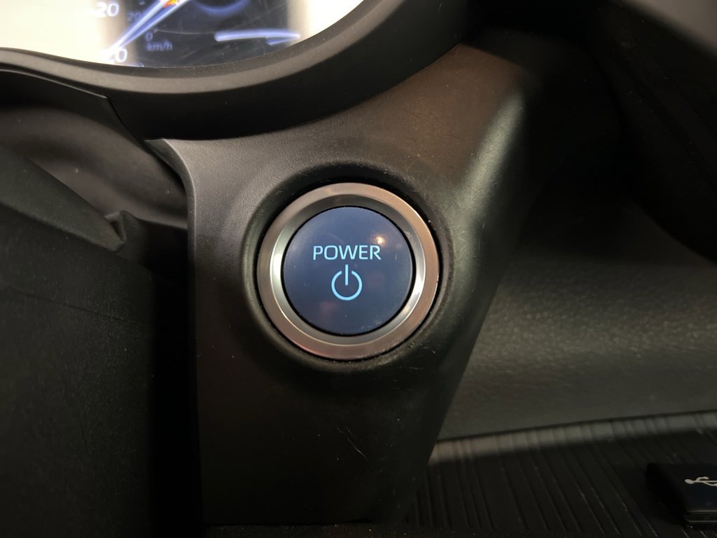 Used 2022 Toyota Sienna XSE image 14