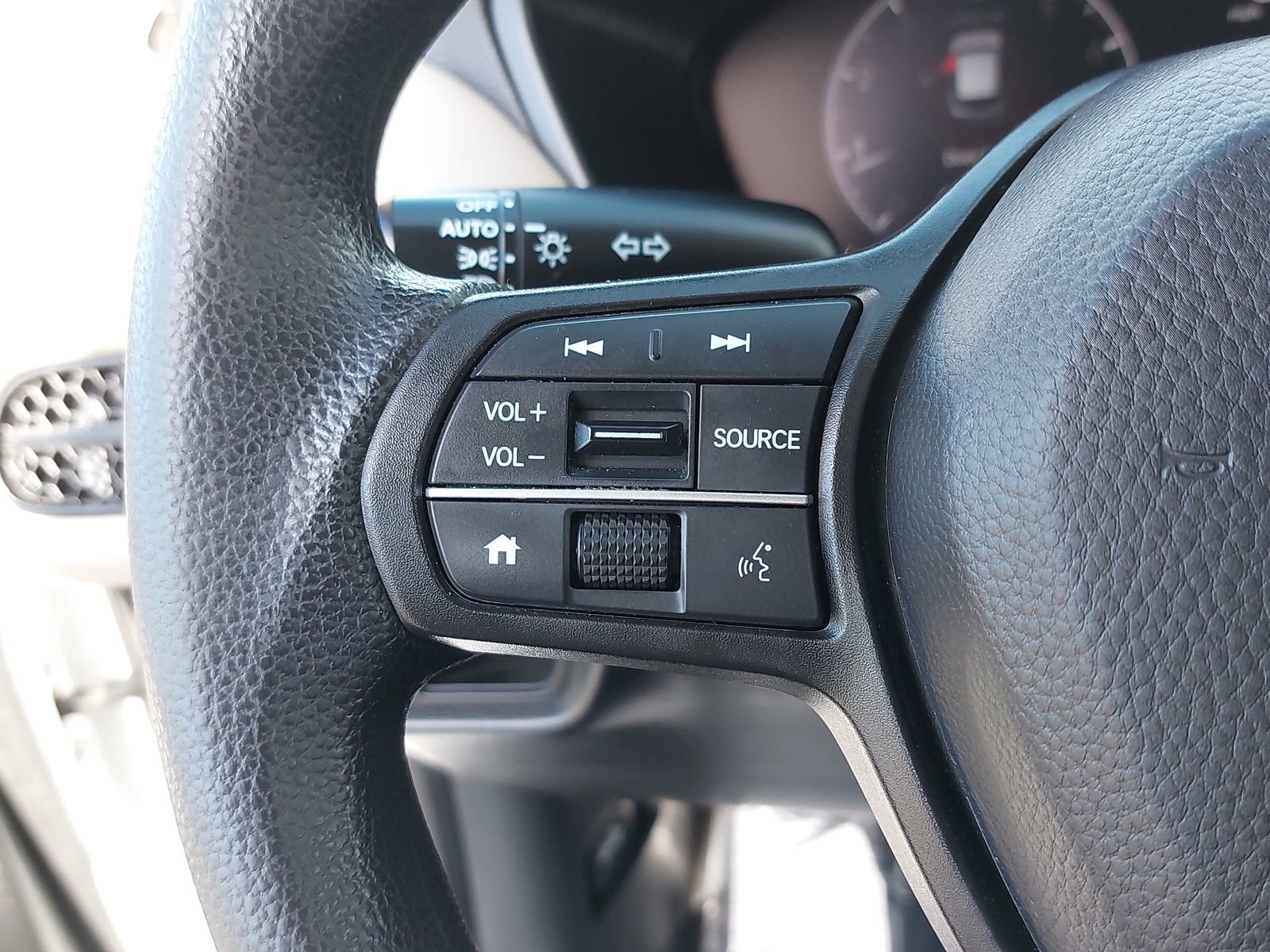 Certified 2023 Honda HR-V LX image 16