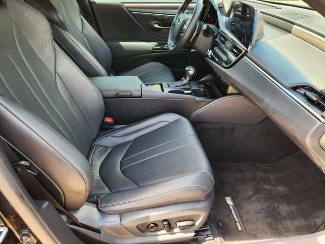Used 2024 Lexus ES 350 F Sport w/ Accessory Package (Z2) image 14