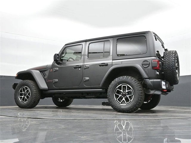 Used 2024 Jeep Wrangler Unlimited Rubicon w/ Technology Group image 36