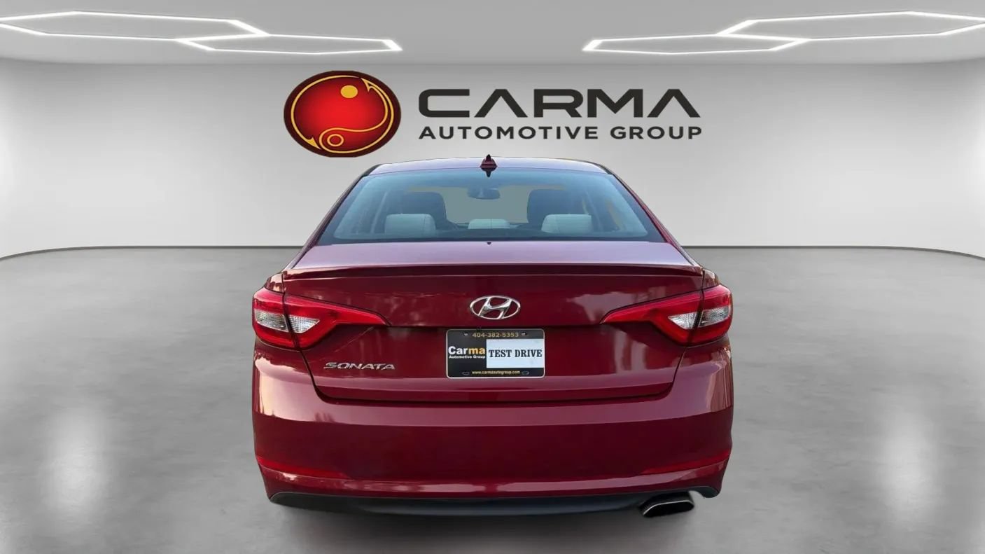 Used 2017 Hyundai Sonata SE FWD image 4