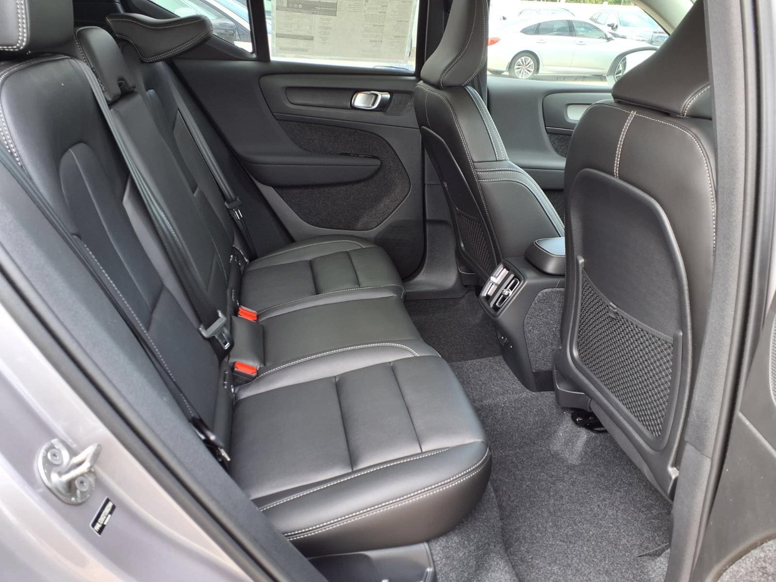 New 2026 Volvo XC40 B5 Plus w/ Protection Package Premier AWD/4WD image 10