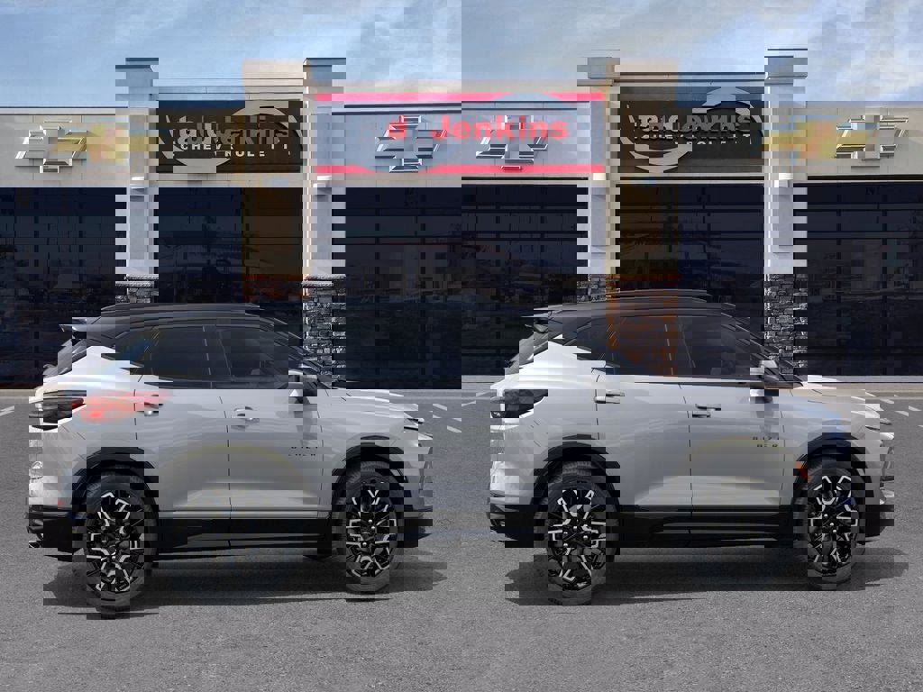 New 2025 Chevrolet Blazer RS w/ Driver Confidence II Package image 5