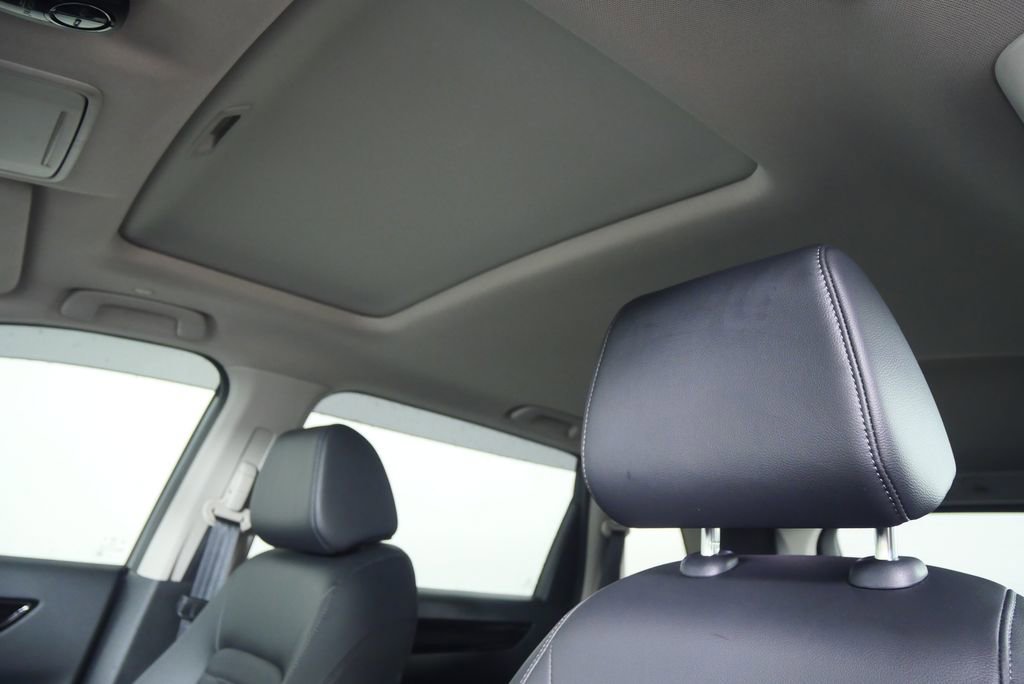 Used 2024 Honda CR-V EX-L image 12