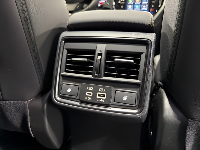 Certified 2025 Subaru Forester Touring AWD/4WD image 36