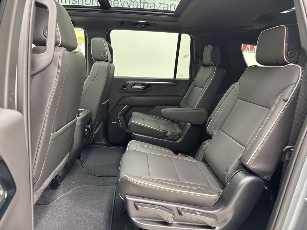 New 2026 Chevrolet Suburban Premier w/ Sun And Tow Package image 19
