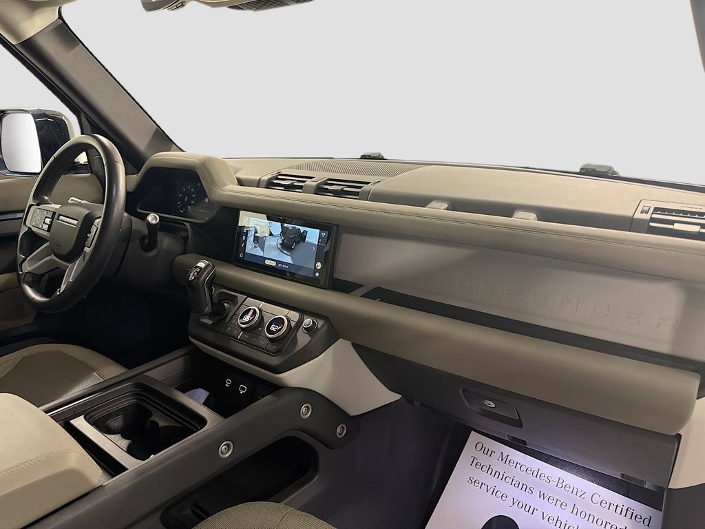 Used 2020 Land Rover Defender 110 S AWD/4WD image 28
