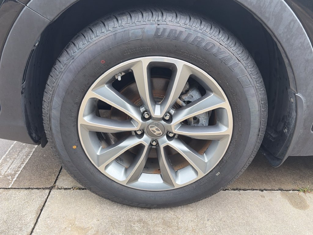 Used 2018 Hyundai Santa Fe SE w/ Cargo Package FWD image 21