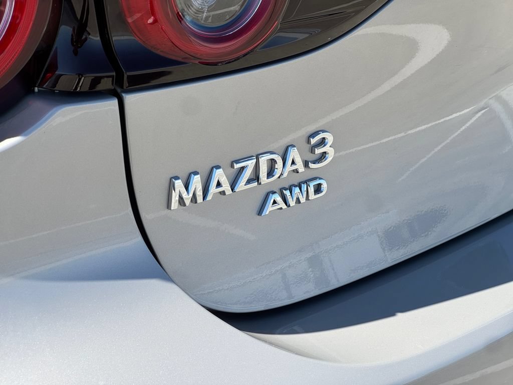 Certified 2025 MAZDA MAZDA3 Hatchback w/ Appearance Package AWD/4WD image 24