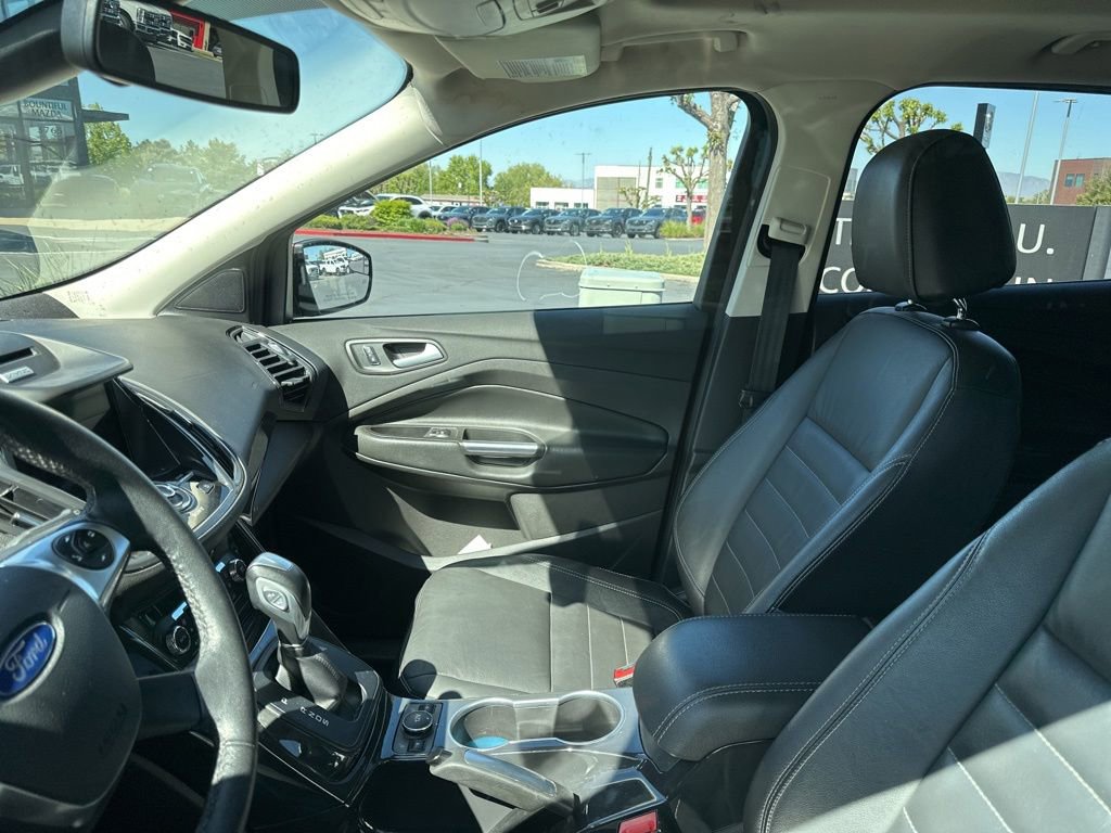 Used 2016 Ford Escape Titanium AWD/4WD image 6