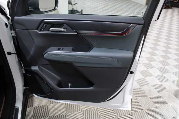 New 2025 GMC Acadia AT4 w/ Super Cruise Package image 41